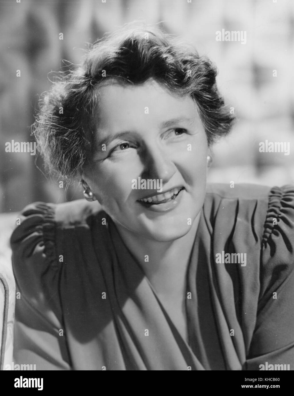 Disparo de Marjorie Main, una actriz estadounidense conocida por ser un actor de contrato para Metro-Goldwyn-Mayer, 1932. Foto de stock