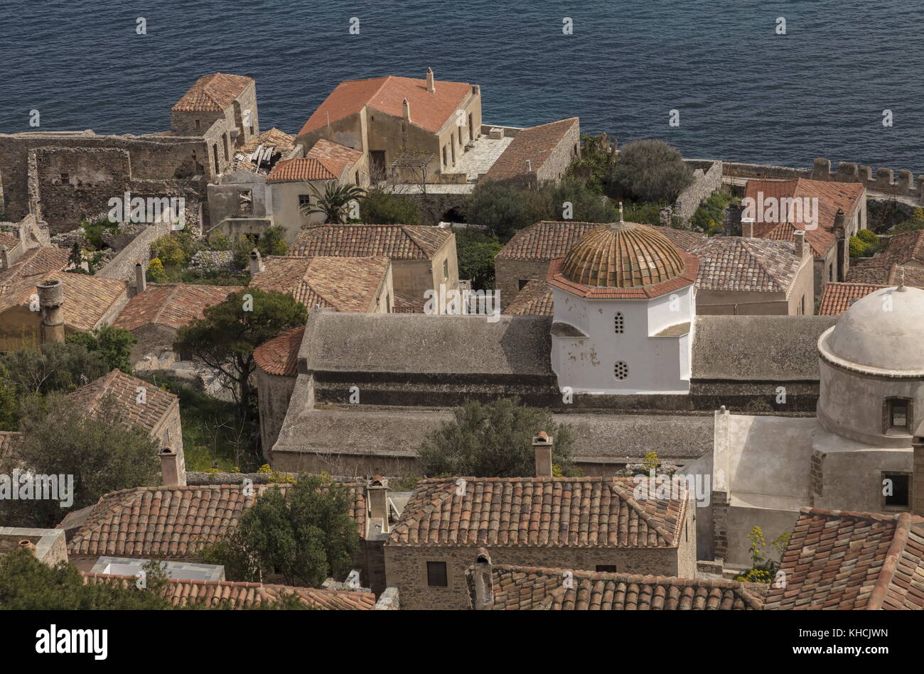 La ciudad bizantina de Monemvasia desde arriba, laconia, Peloponeso, Grecia. Foto de stock