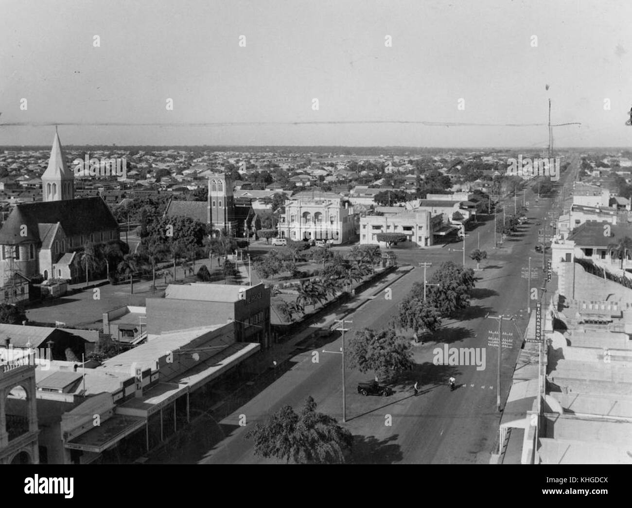 2 393837 mirando al occidente desde la oficina de correos en la torre Bourbong Street, Bundaberg, 1954 Foto de stock