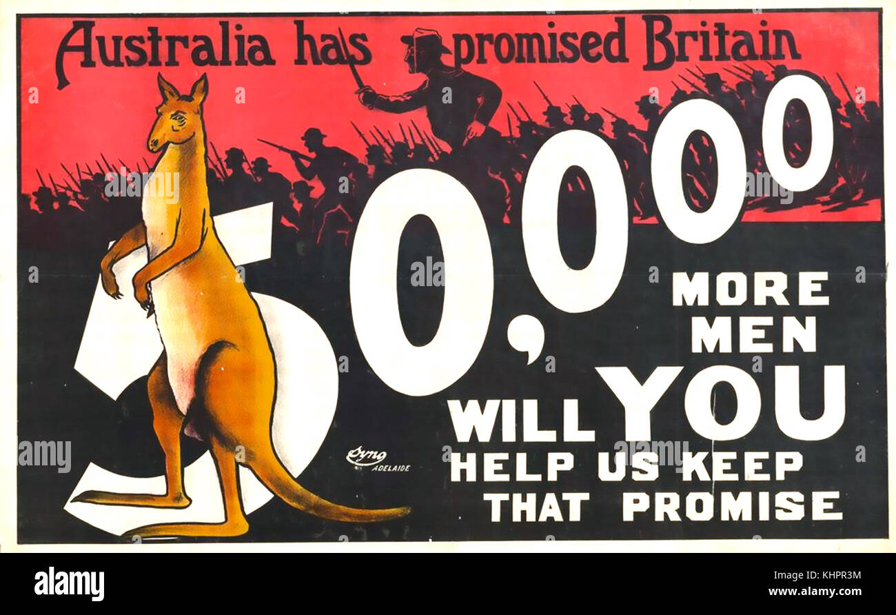 AUSTRALIA HA PROMETIDO A GRAN BRETAÑA 50,000 HOMBRES MÁS. Cartel de reclutamiento australiano 1915 Foto de stock
