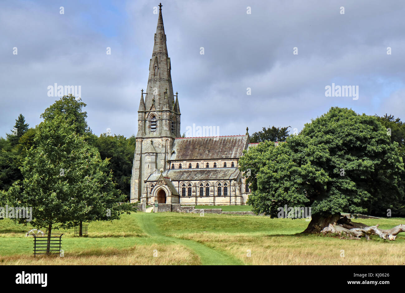 Inglaterra, NorthYorkshire,Studley Royal Park en Fountains Abbey, Iglesia Anglicana Foto de stock