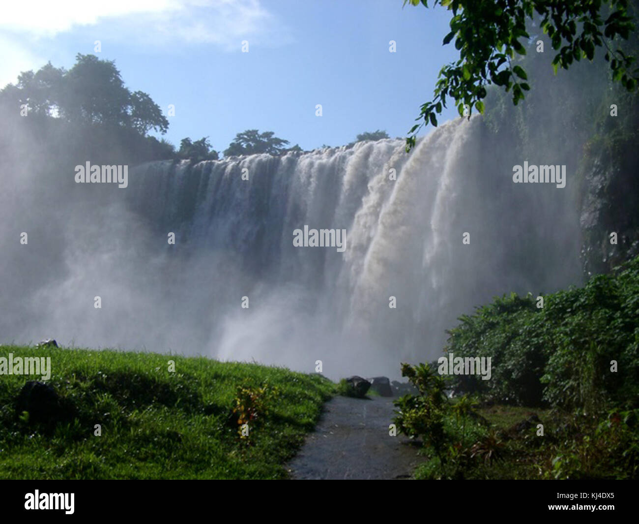 Salto de eyipantla cascada fotografías e imágenes de alta resolución - Alamy