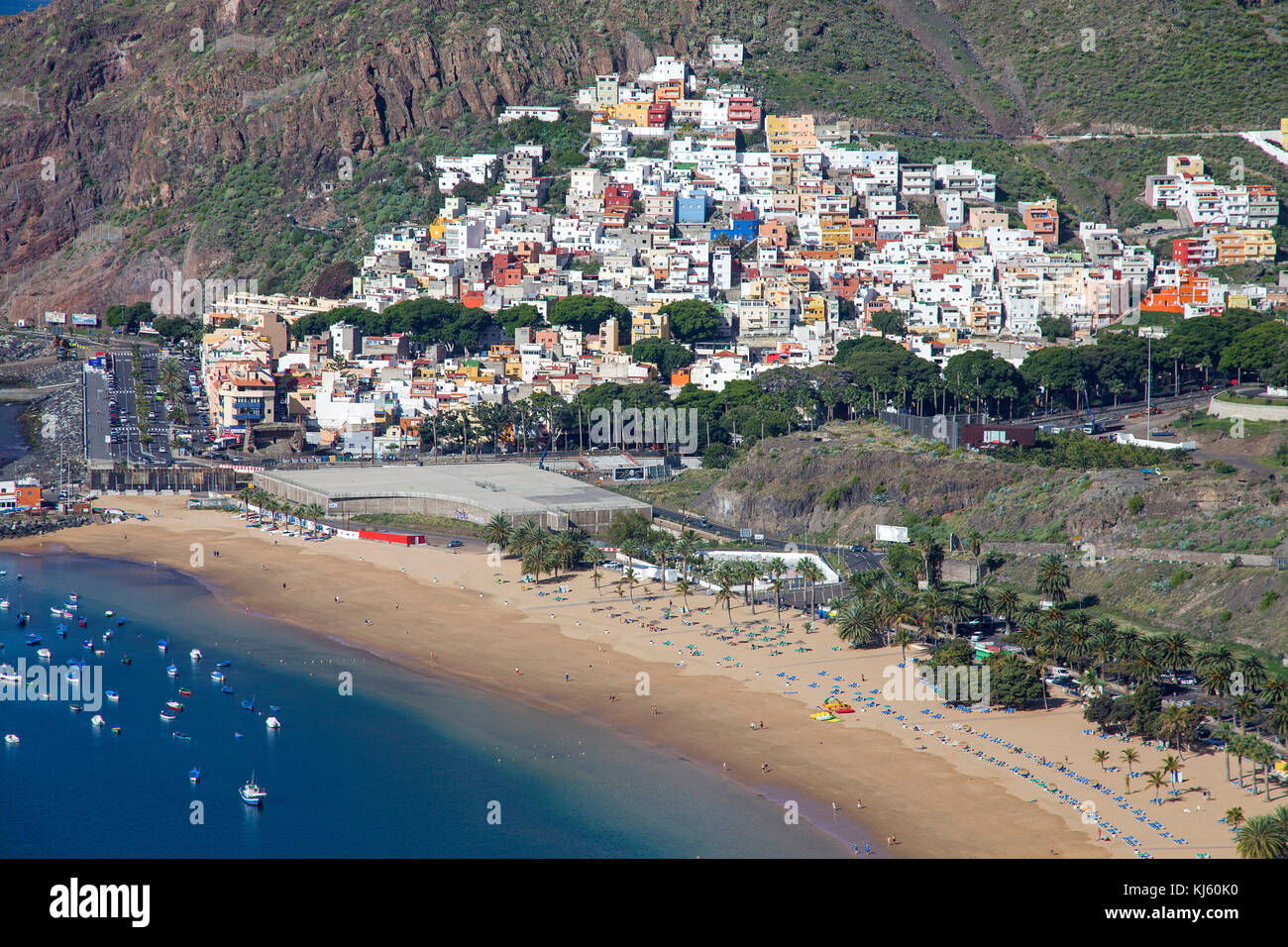 Playa de las Teresitas en el municipio de San Andrés, la playa más hermosa de la isla de Tenerife, Tenerife, Islas Canarias, España Foto de stock