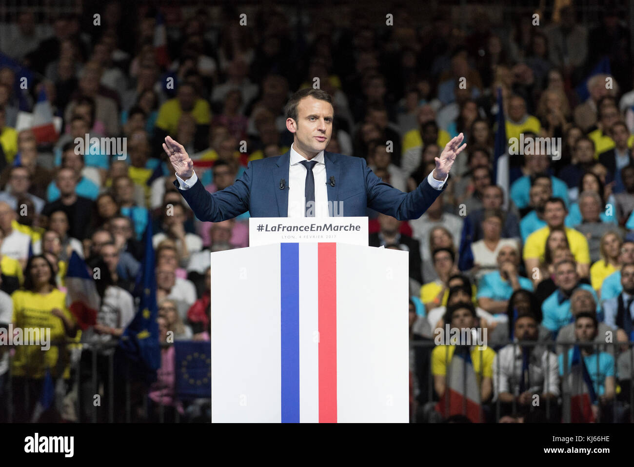 El Palais des Sports de Gerland, un recinto deportivo cubierto situado en Lyon, en 2017/02/04: Reunión con Emmanuel Macron, candidato del partido político Foto de stock