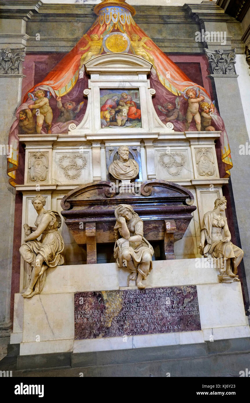 Tumba de michelangelos santa croce fotografías e imágenes de alta