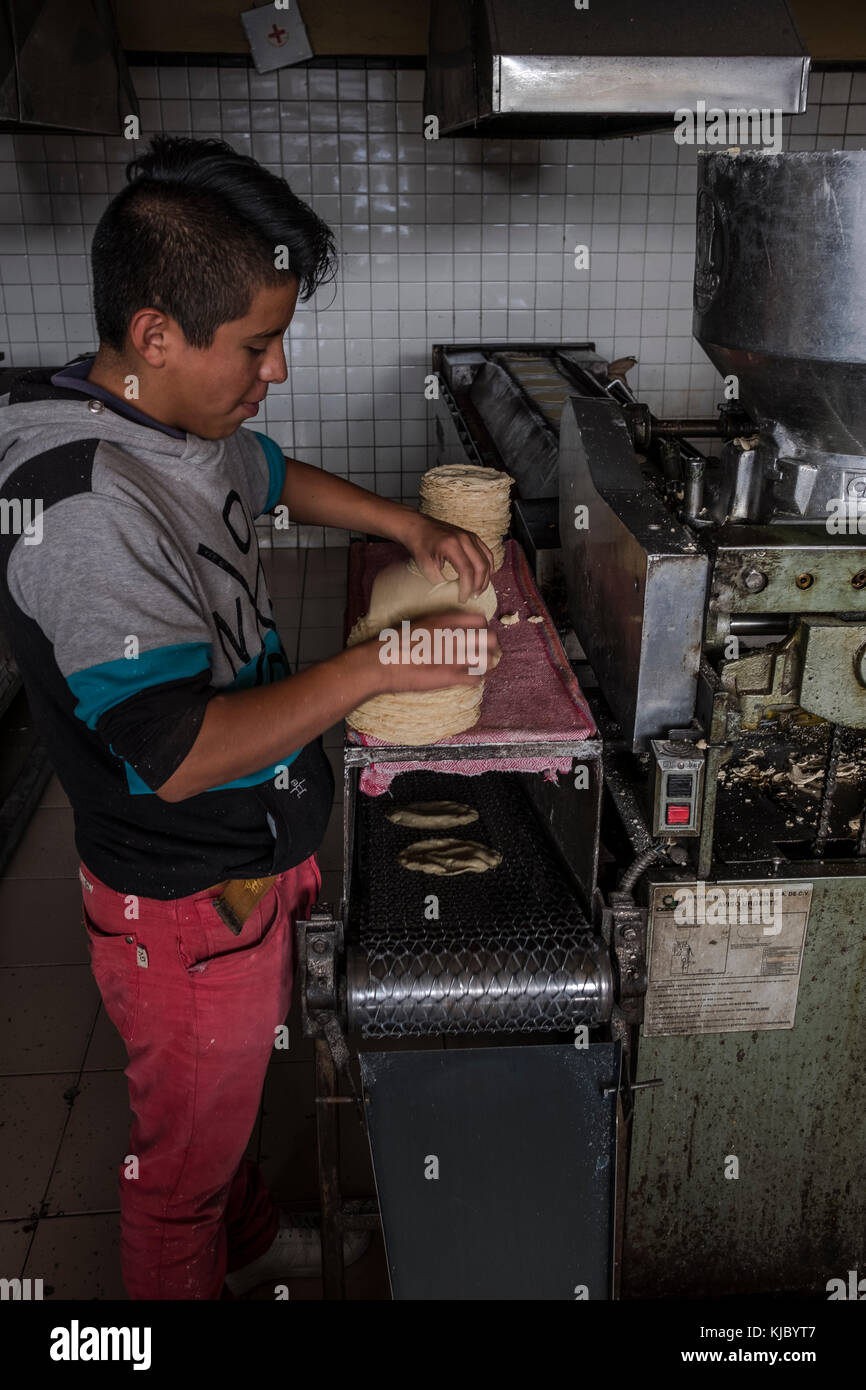 Fábrica De Tortillas Fotos e Imágenes de stock Alamy