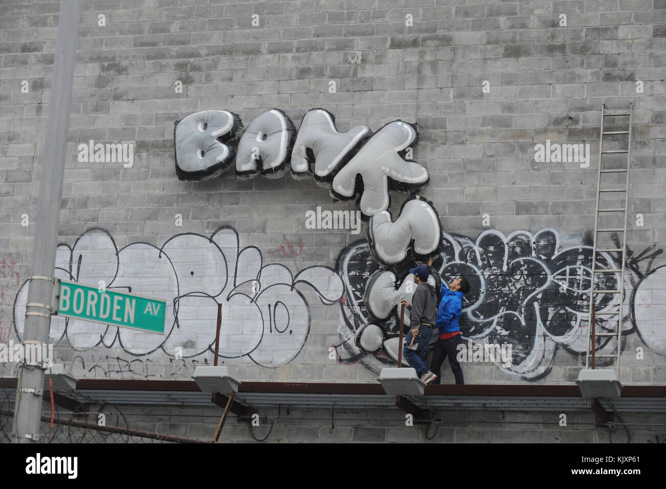Atado A Una Columna Fotos e Imágenes de stock - Página 3 - Alamy