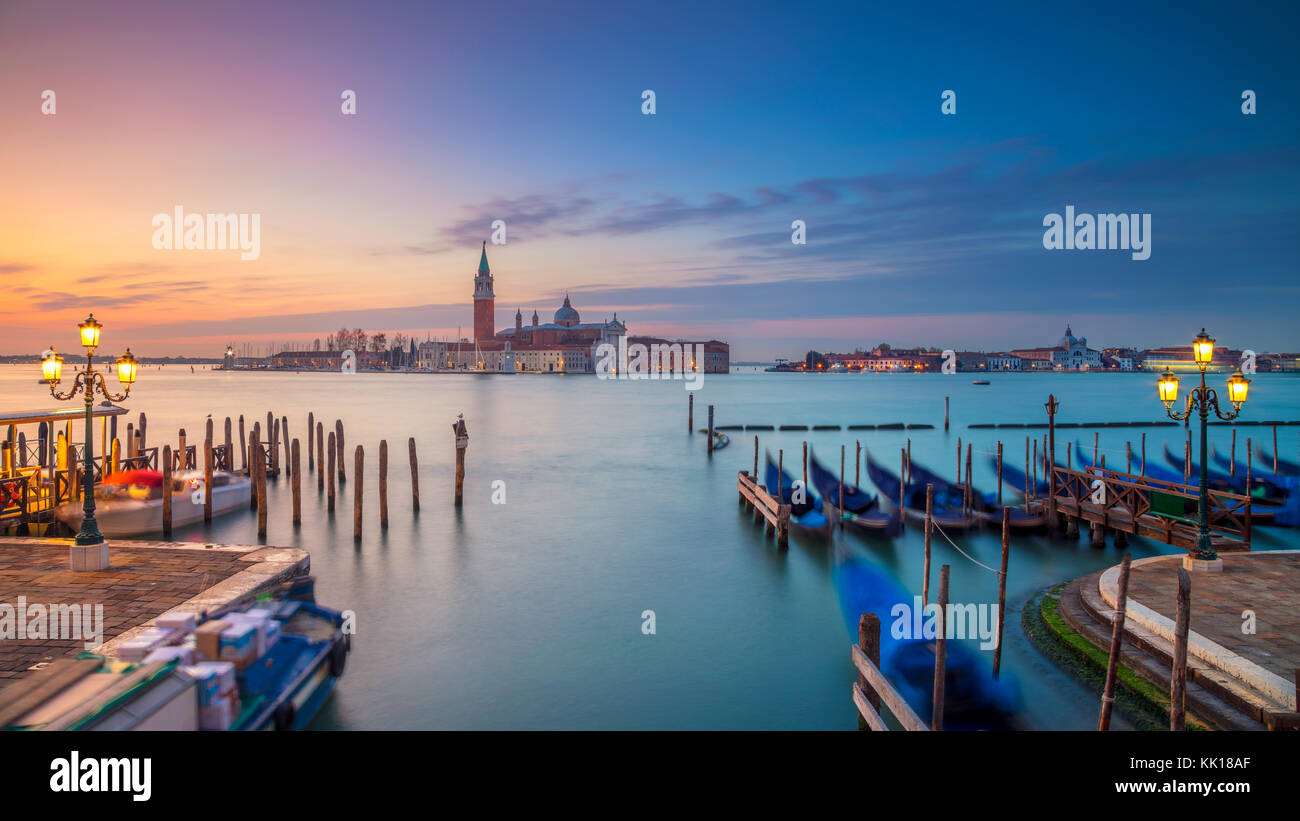 Panorama de Venecia. Panorámica de la imagen del paisaje urbano de Venecia, Italia durante el amanecer. Foto de stock