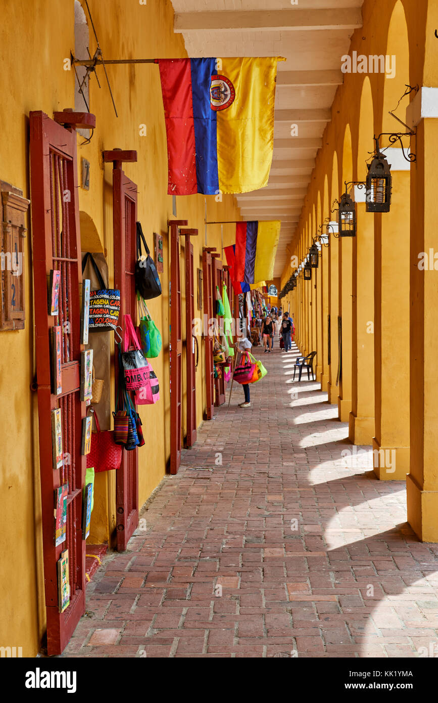 Tiendas de regalos en bastión Las Bovedas, Cartagena de Indias, Colombia,  Sur America Fotografía de stock - Alamy