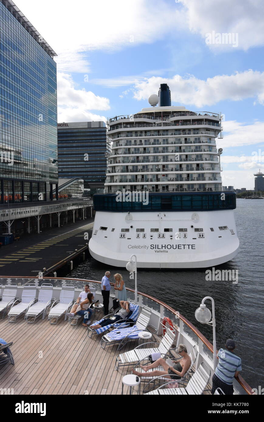 Terminal de Cruceros de Amsterdam, Holanda, Nederland, Netherlands  Fotografía de stock - Alamy