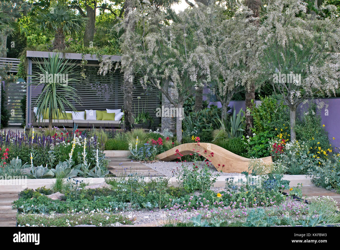 Un jardín ornamental de un paisaje coastel Foto de stock