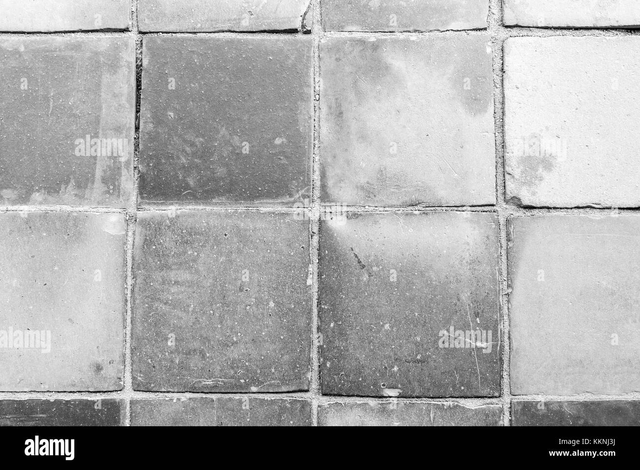 Closeup de un polvoriento y pavimento liso vistos desde arriba en
