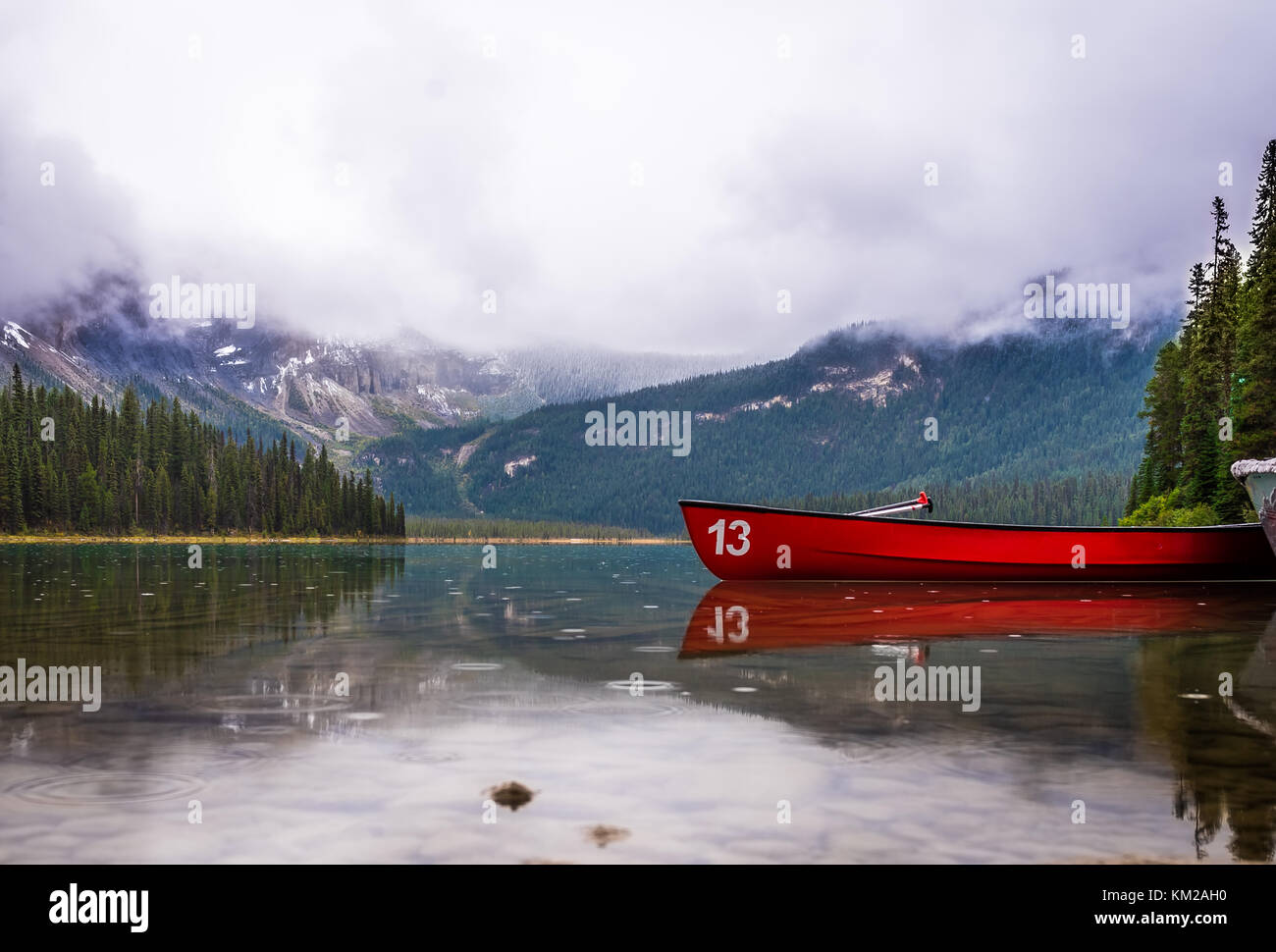 Hermosas montañas rocosas canadienses en el parque nacional Banff Foto de stock