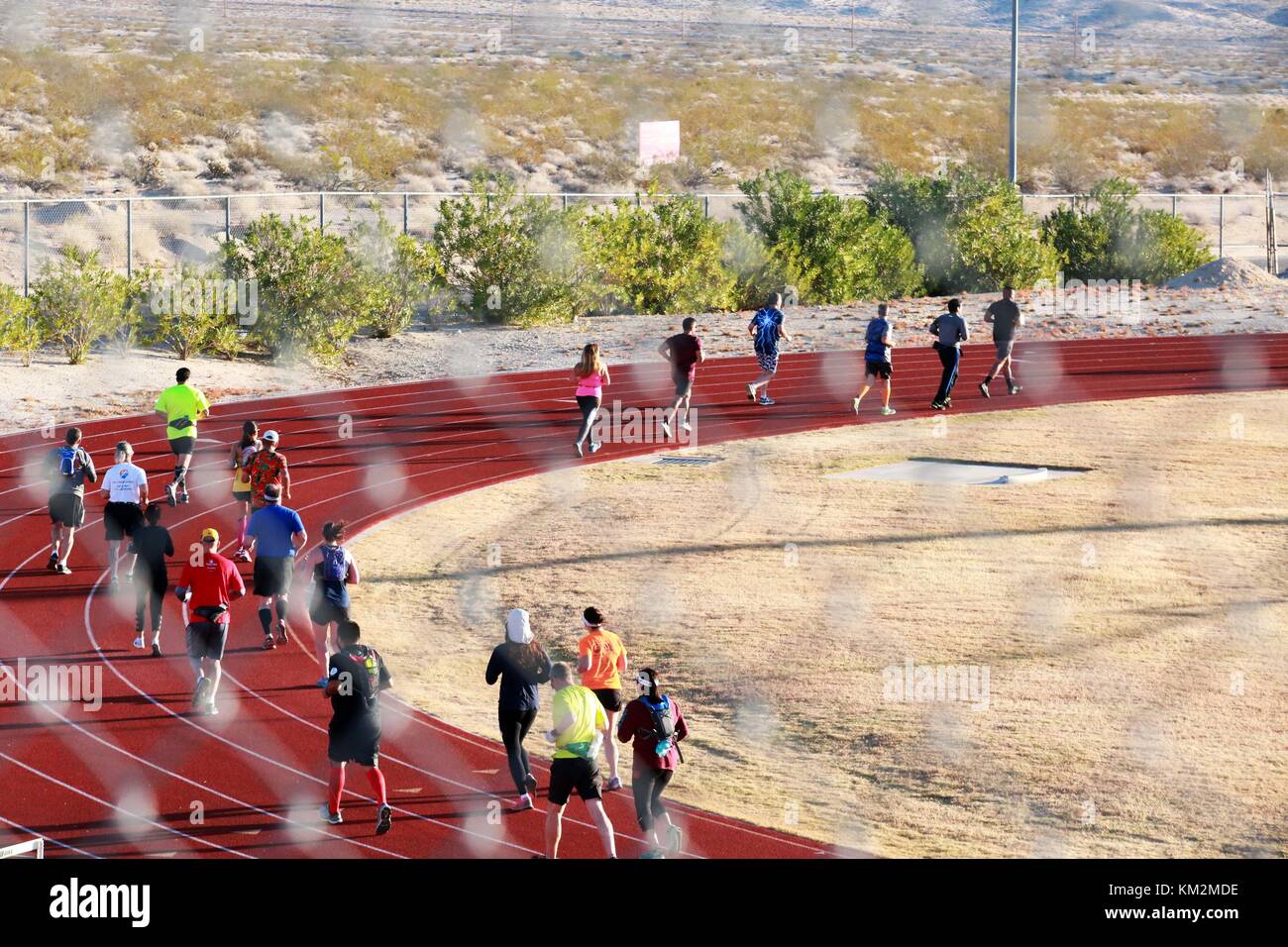 Laughman, Nevada, EE.UU. 2 de diciembre, 2017. medallas para los corredores  de 2017 run laughlin medio maratón, carrera de 5k y 10k. patrocinado por el  Tropicana laughlin. Crédito: Katrina kochneva/zuma alambre/alamy live