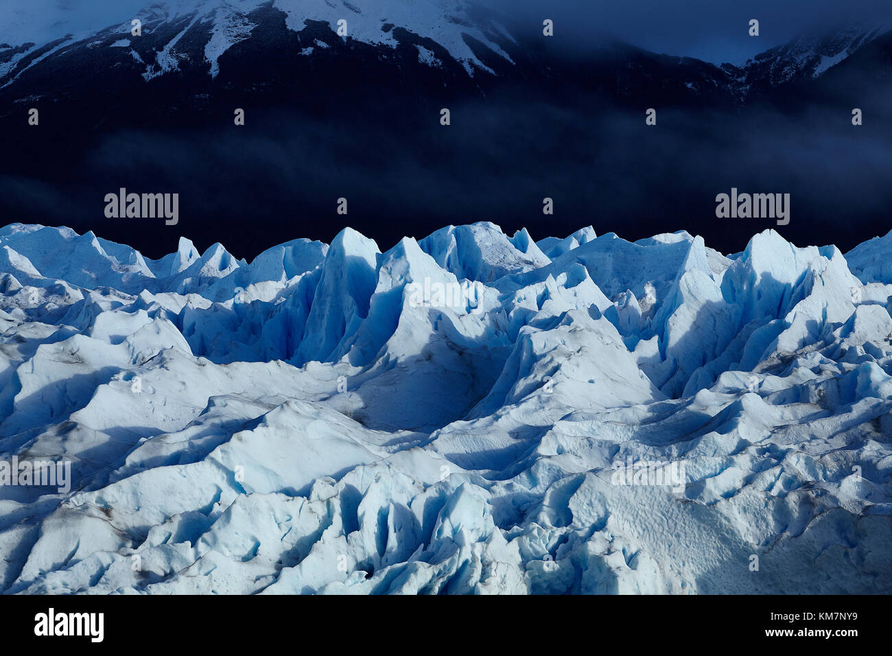 Glaciar Perito Moreno, parque nacional Los Glaciares (Zona patrimonio de la humanidad), Patagonia, Argentina, Sudamérica Foto de stock