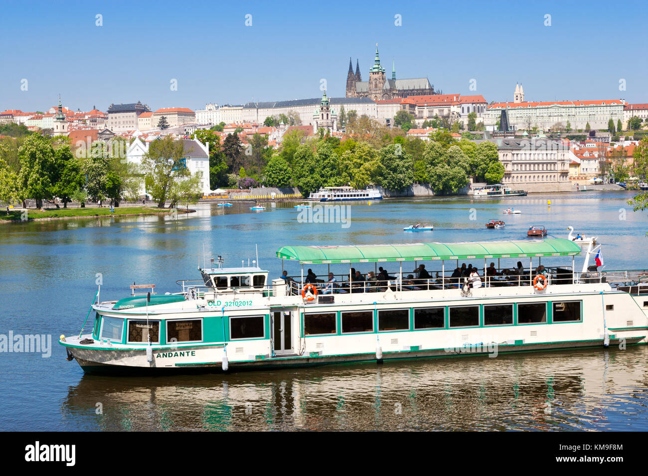 Karluv más, Prazsky hrad, chram sv. Vita a mala Strana, Praha (UNESCO), ceska republika / Catedral de San Vito, Puente de Carlos (UNESCO), Ciudad menor, Foto de stock