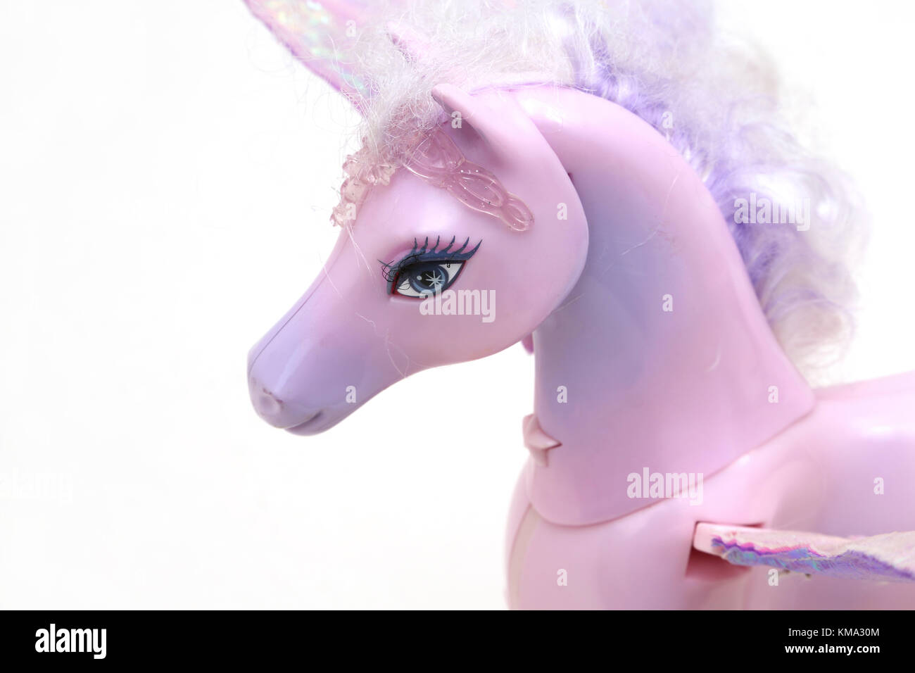Brietta el Pegasus de Barbie y la magia de Pegaso de juguete Fotografía de  stock - Alamy
