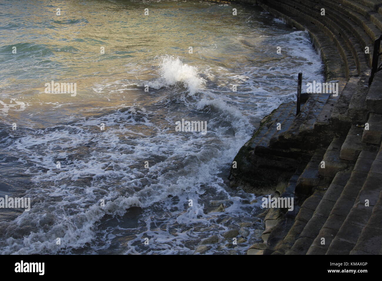 Las olas del mar océano Foto de stock