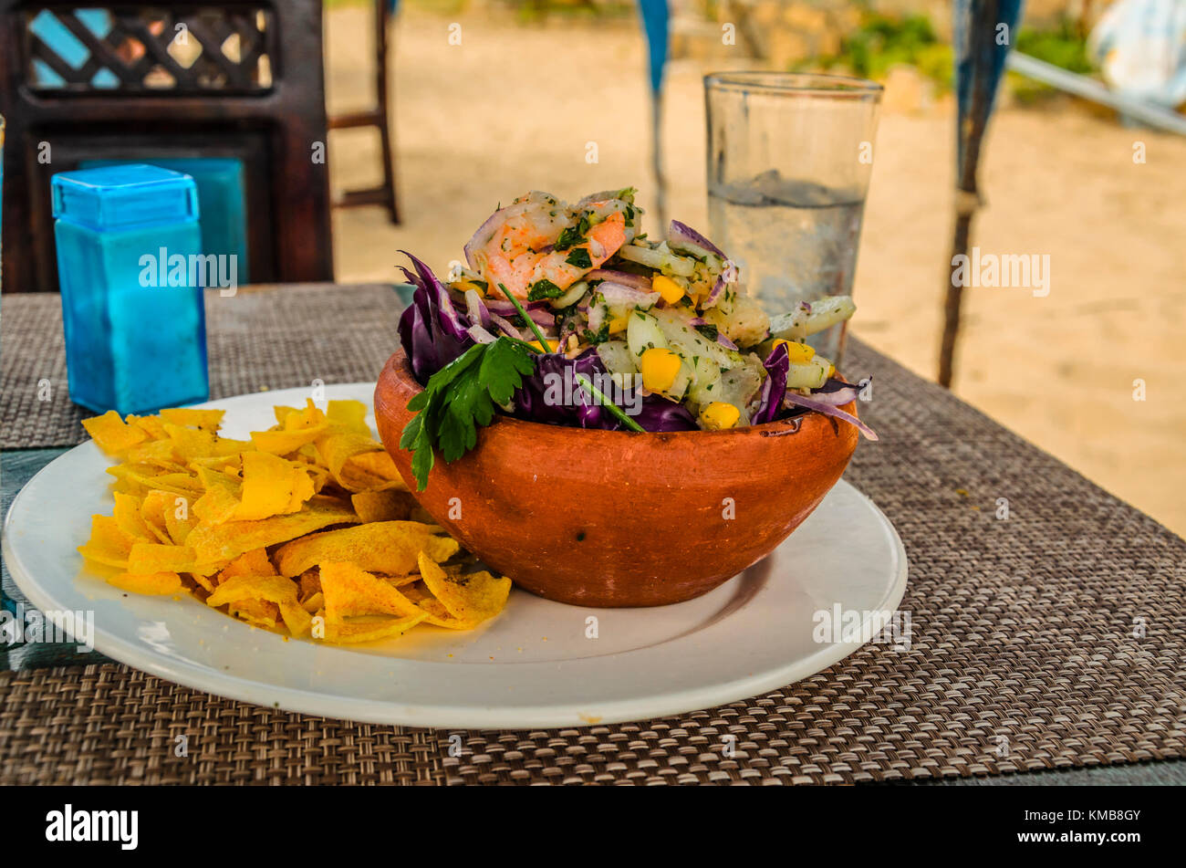 Ceviche comida plato muy apreciado por las ciudades costeras del