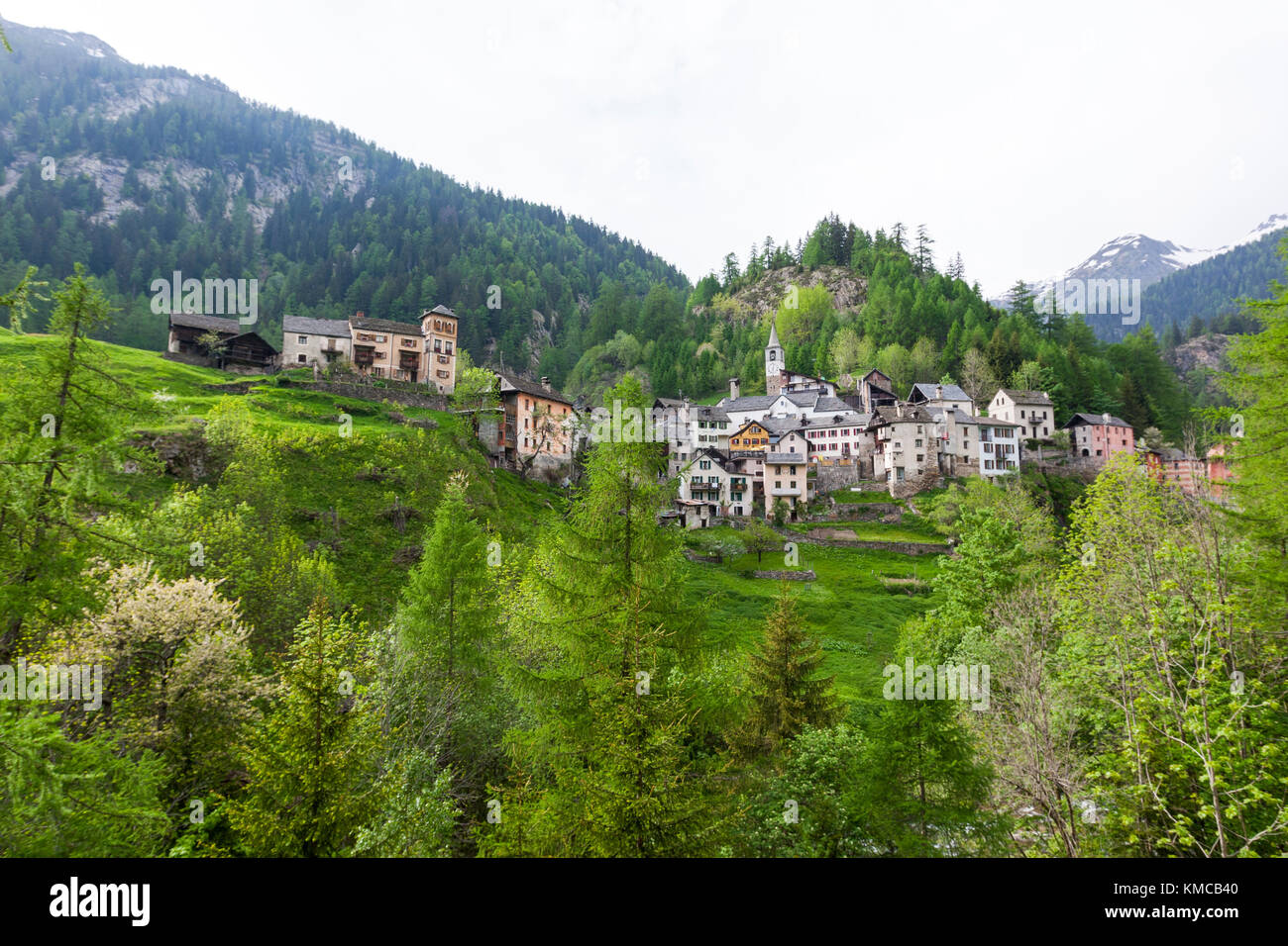 Fusio, distrito de Vallemaggia en el cantón del Tesino, Suiza. Foto de stock