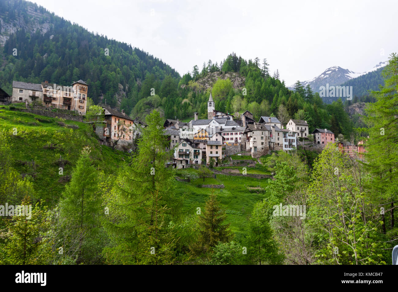 Fusio, distrito de Vallemaggia en el cantón del Tesino, Suiza. Foto de stock
