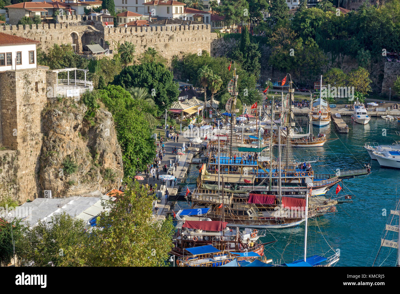 Harbour en el Old Town kaleici, sitio del patrimonio mundial de la unesco, Antalya, la Riviera turca, Turquía Foto de stock