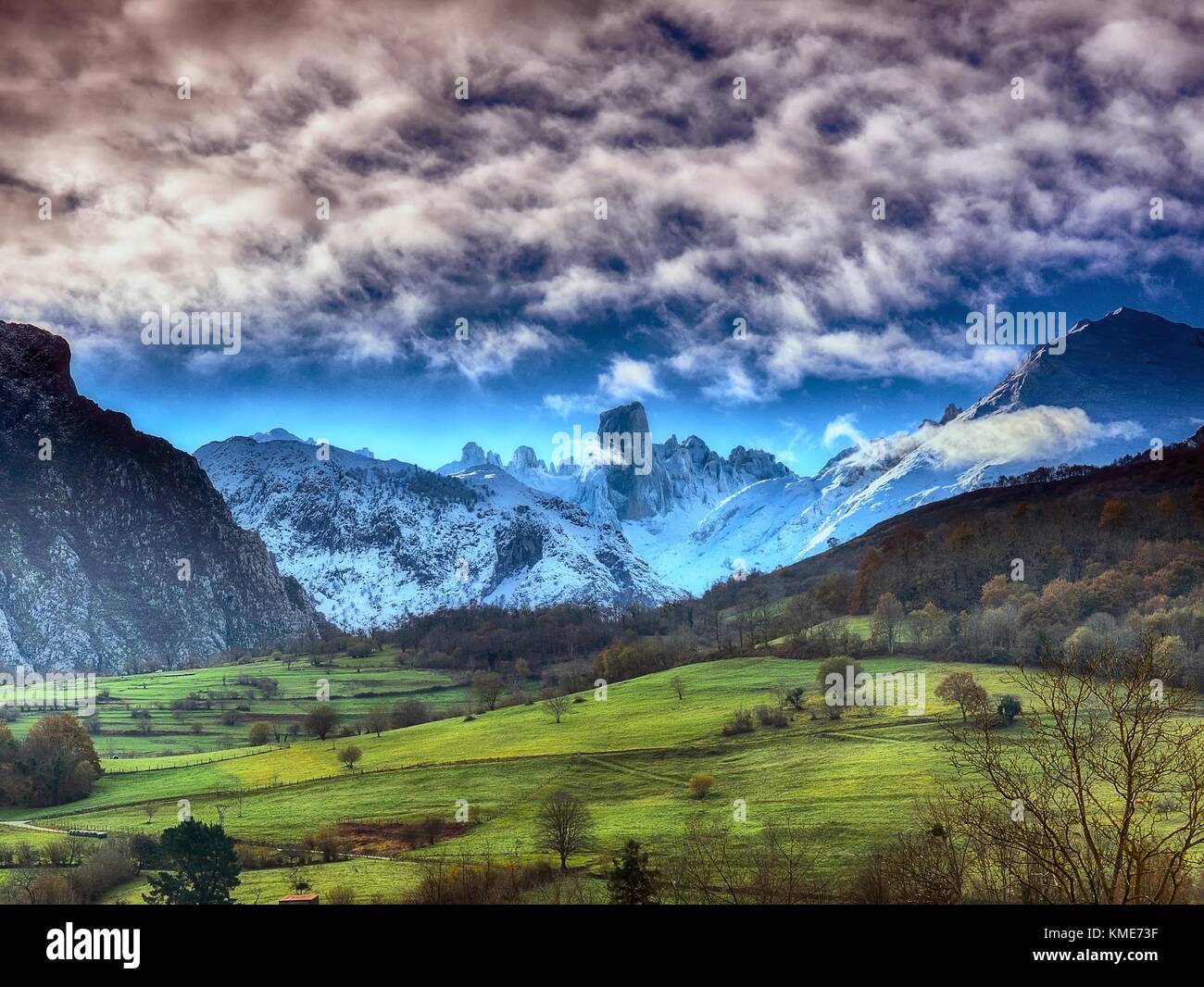 El Naranjo de Bulnes (conocido como el Picu Urriellu) en el parque nacional de Picos de Europa