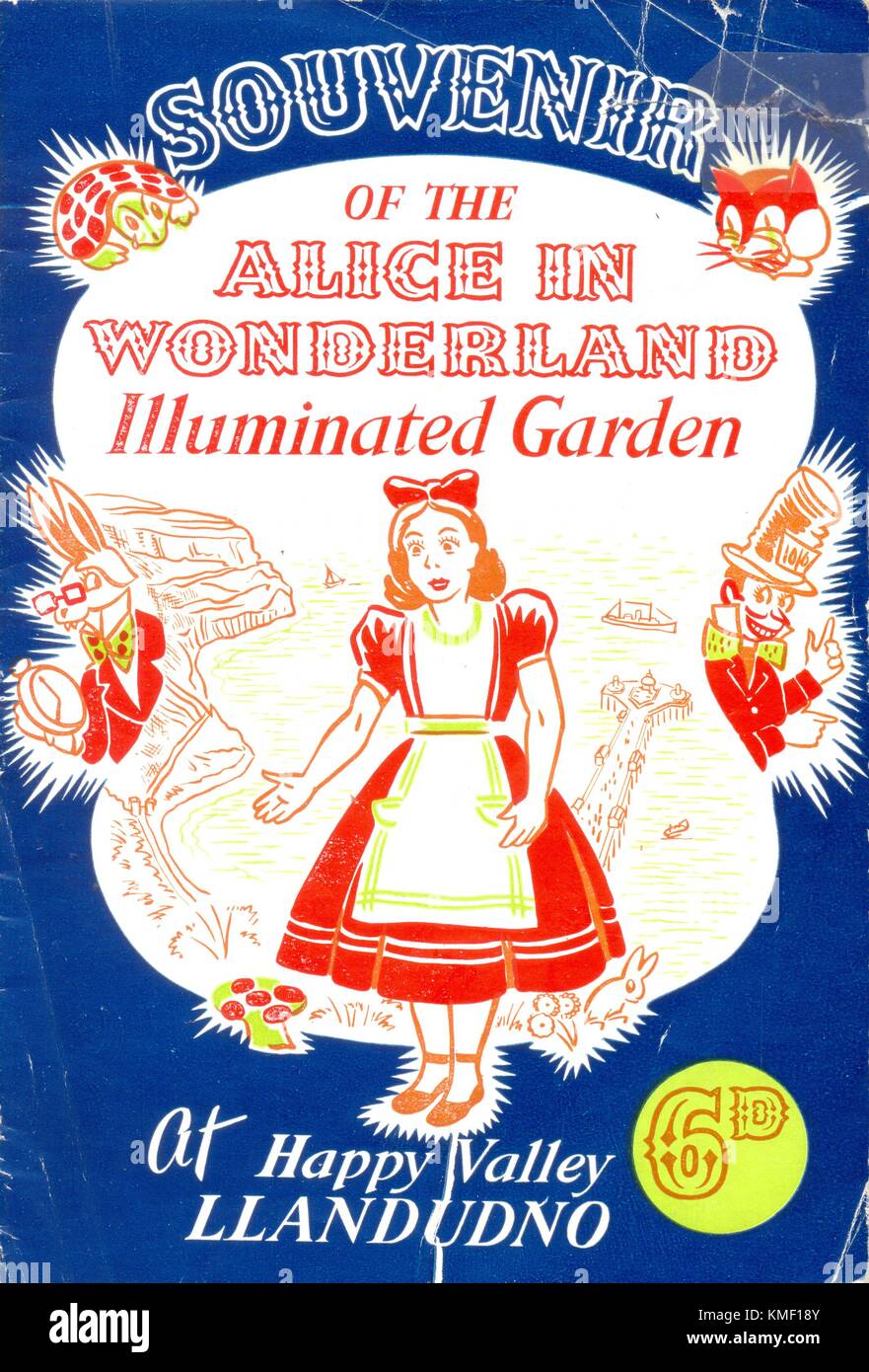 Recuerdo de la Alice in Wonderland jardín iluminado Foto de stock