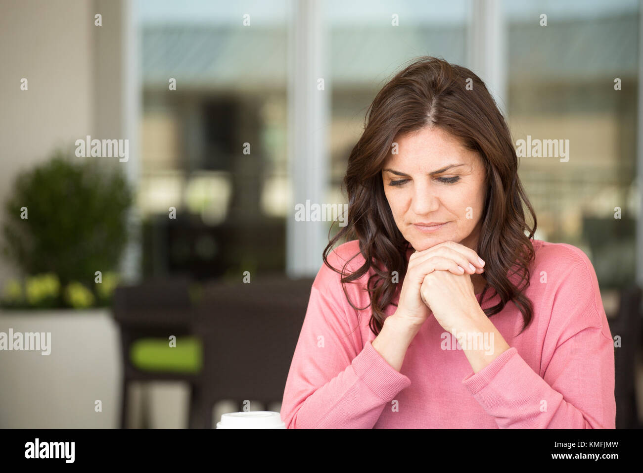 Pisado mujer de mediana edad. Foto de stock