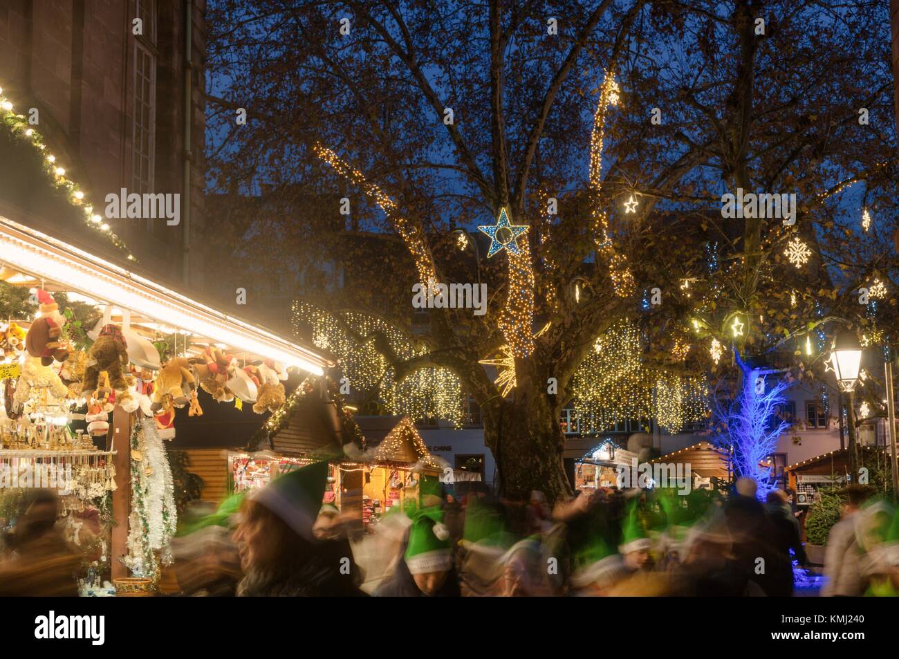 Mercado de Navidad de Estrasburgo-Marché de Noël à Strasbourg Foto de stock