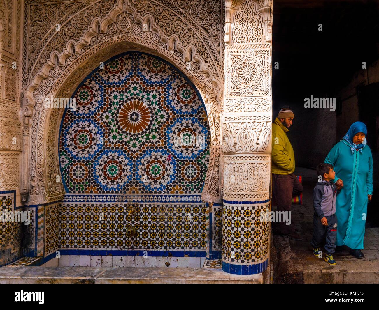 Best Fotos e Imágenes de stock Alamy Linda Harland great mosaic | Mosaicos, Lapices de colores