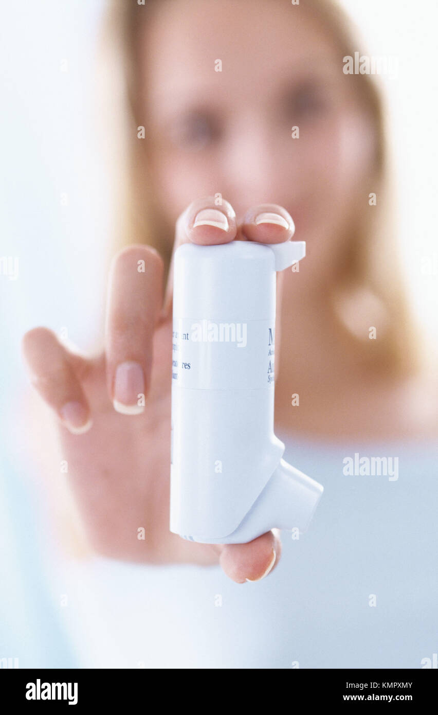 Inhalador para el asma Fotografía de stock - Alamy