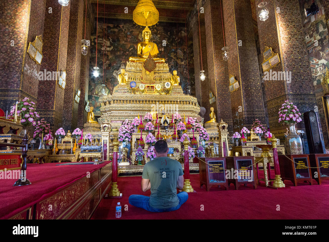 Bangkok, Tailandia. El Ubosot Phra (coordinación) Hall del complejo del templo de Wat Pho. Foto de stock
