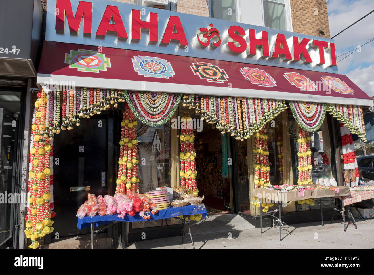 El exterior de la MAHASHAKTI, una tienda de artículos religiosos