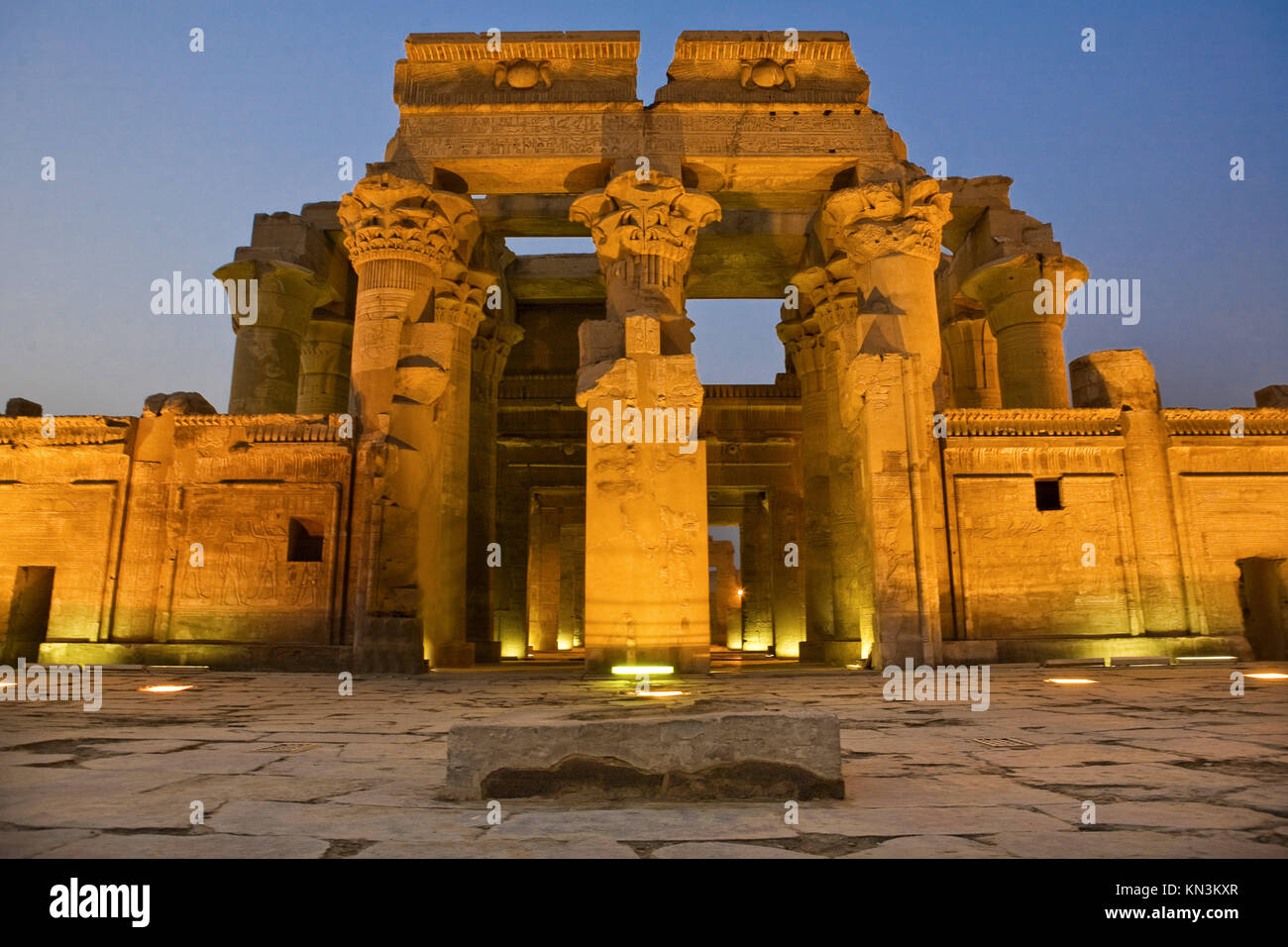 Egipto. Kom Ombo. Templo de Sobek y Haroeris construida durante la dinastía ptolemaico Egipto. Kom Ombo. Templo de Sobek y Haroeris construida durante la dinastía ptolemaico
