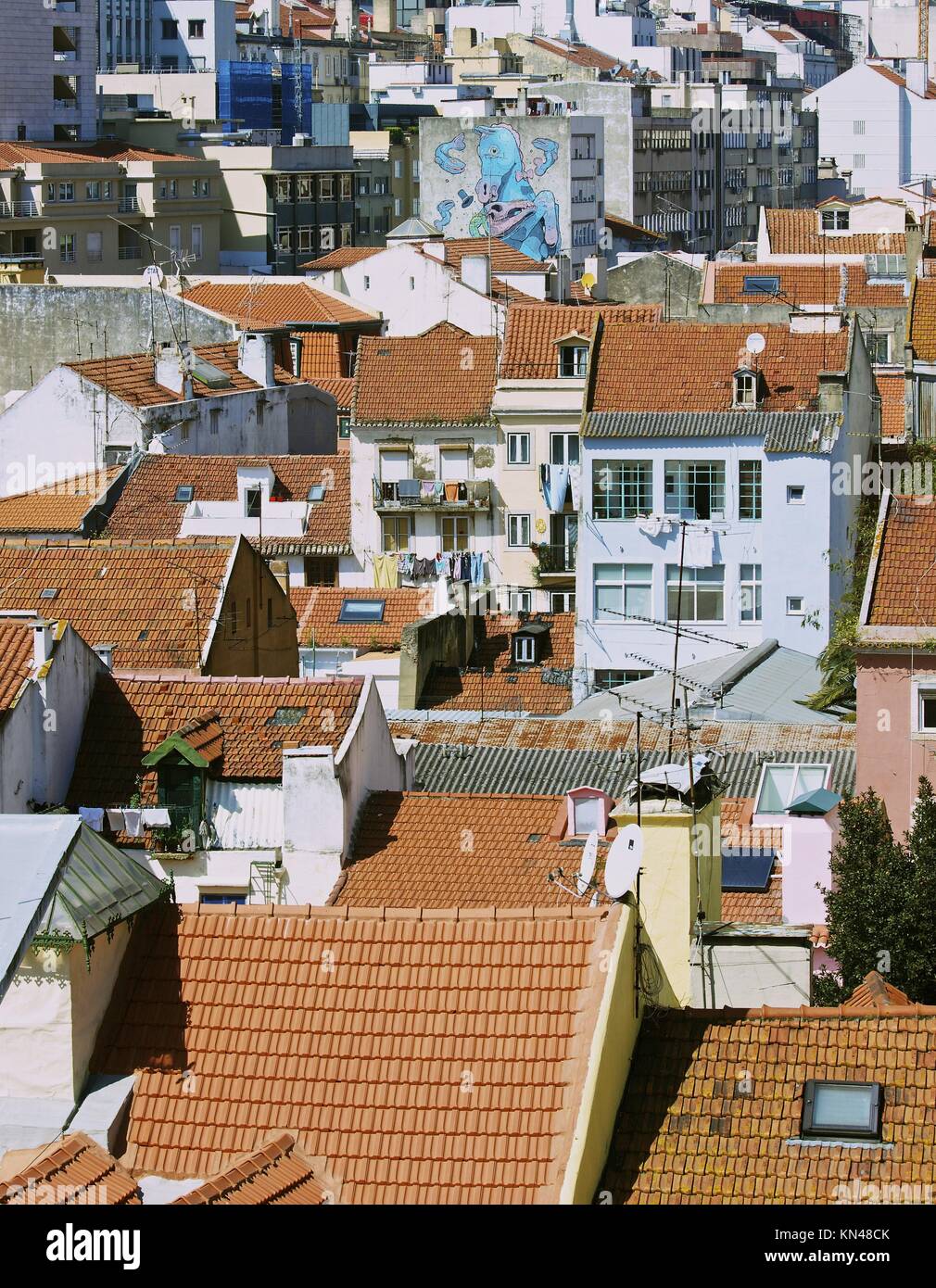 Paisaje urbano desde el punto de vista de Jardim do Torel, Lisboa, Portugal, Europa occidental. Foto de stock