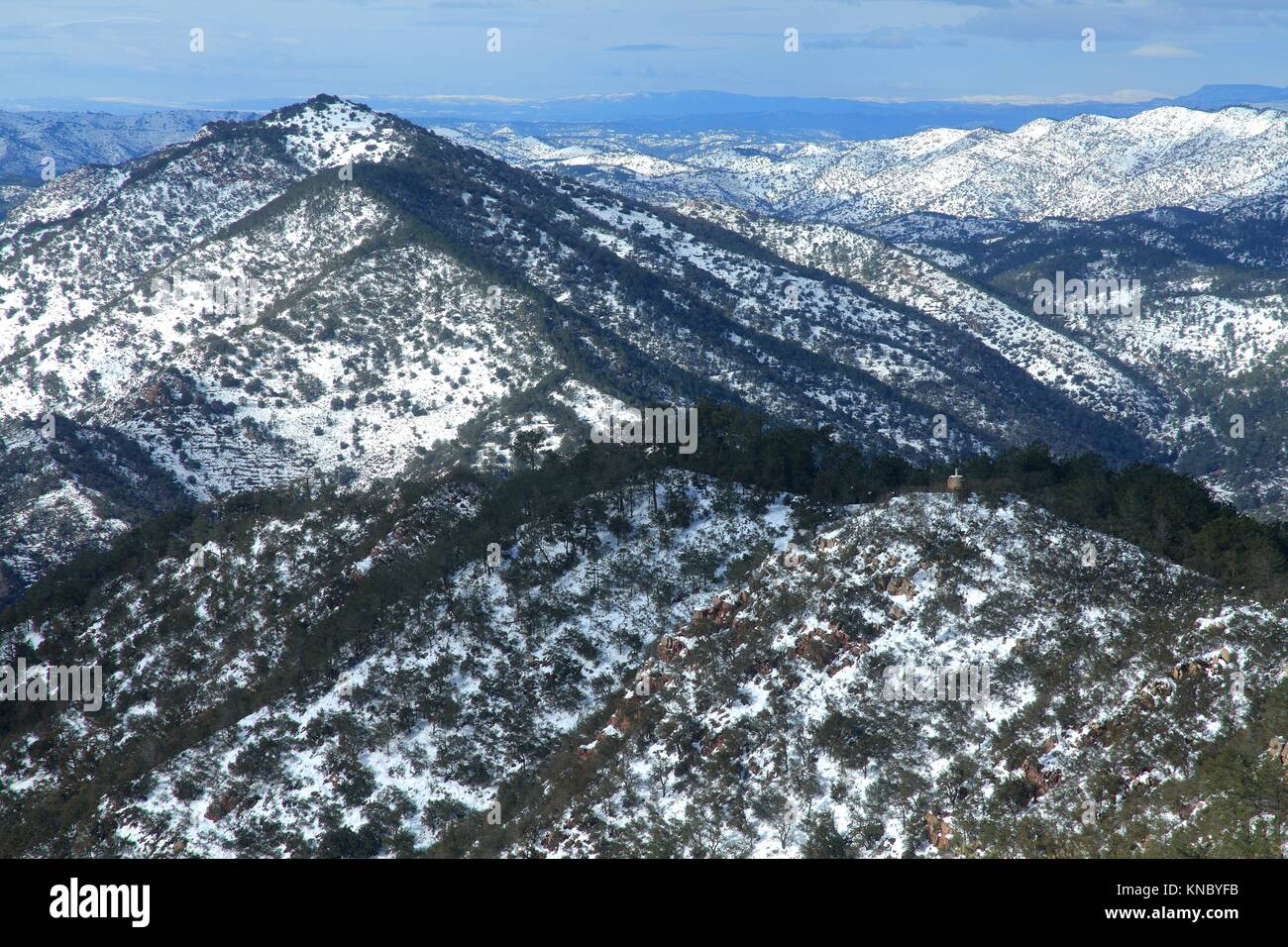 Paisaje invernal desde el pico Espadán. Parque Natural Sierra Espadán.  Castellón Fotografía de stock - Alamy