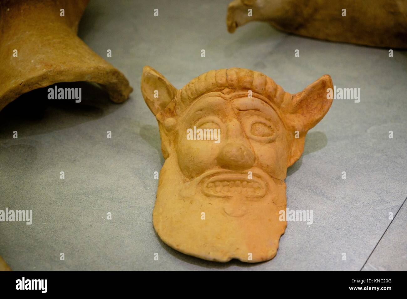 Moldes y estampillas de alfarero, 425-100 a.C., Museo Arqueológico de Ibiza y Formentera, Patrimonio de la Humanidad "Ibiza, biodiversidad y Foto de stock