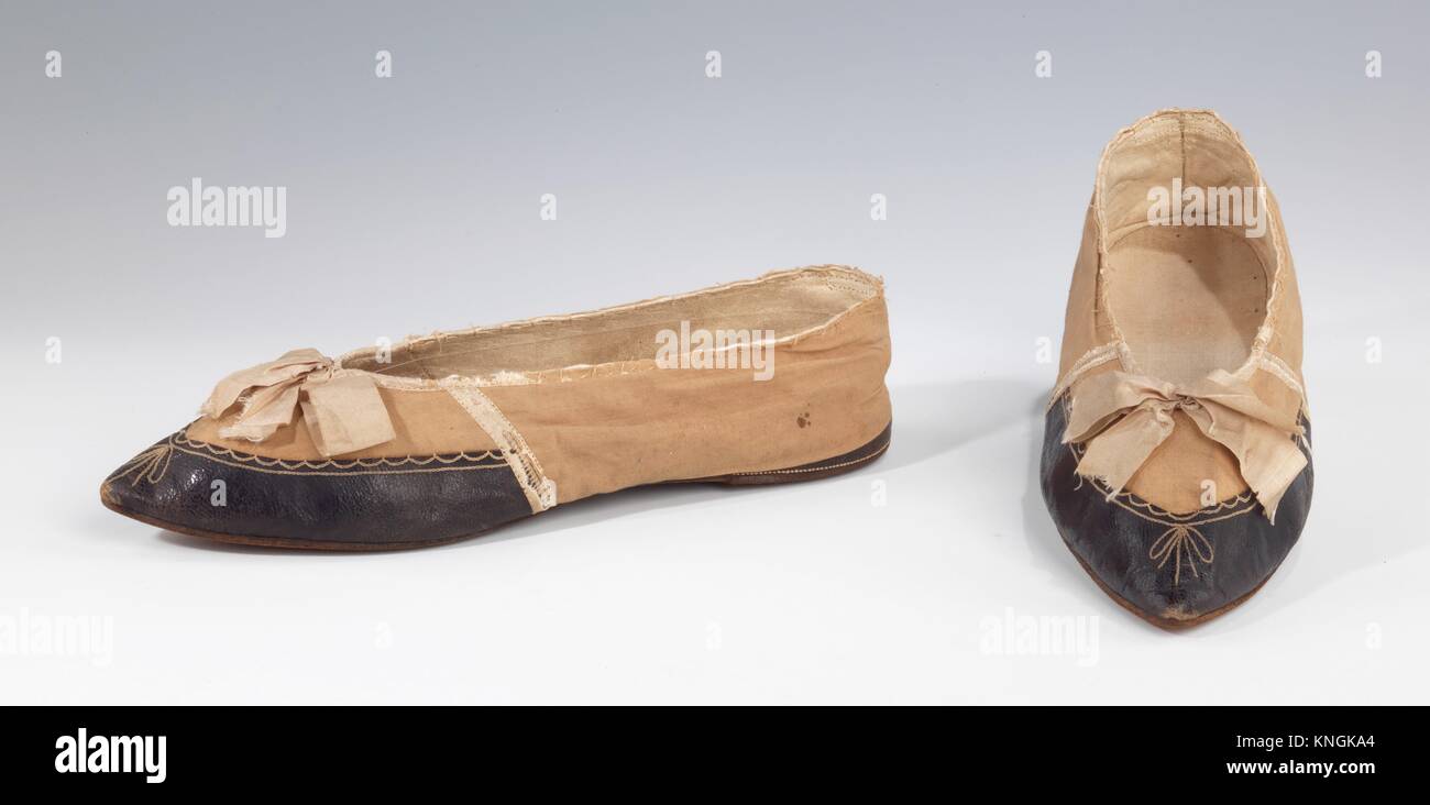 Zapatillas. Fecha: Aprox. 1812; Cultura: Probablemente británica; Medio: Algodón, cuero, seda Foto de stock