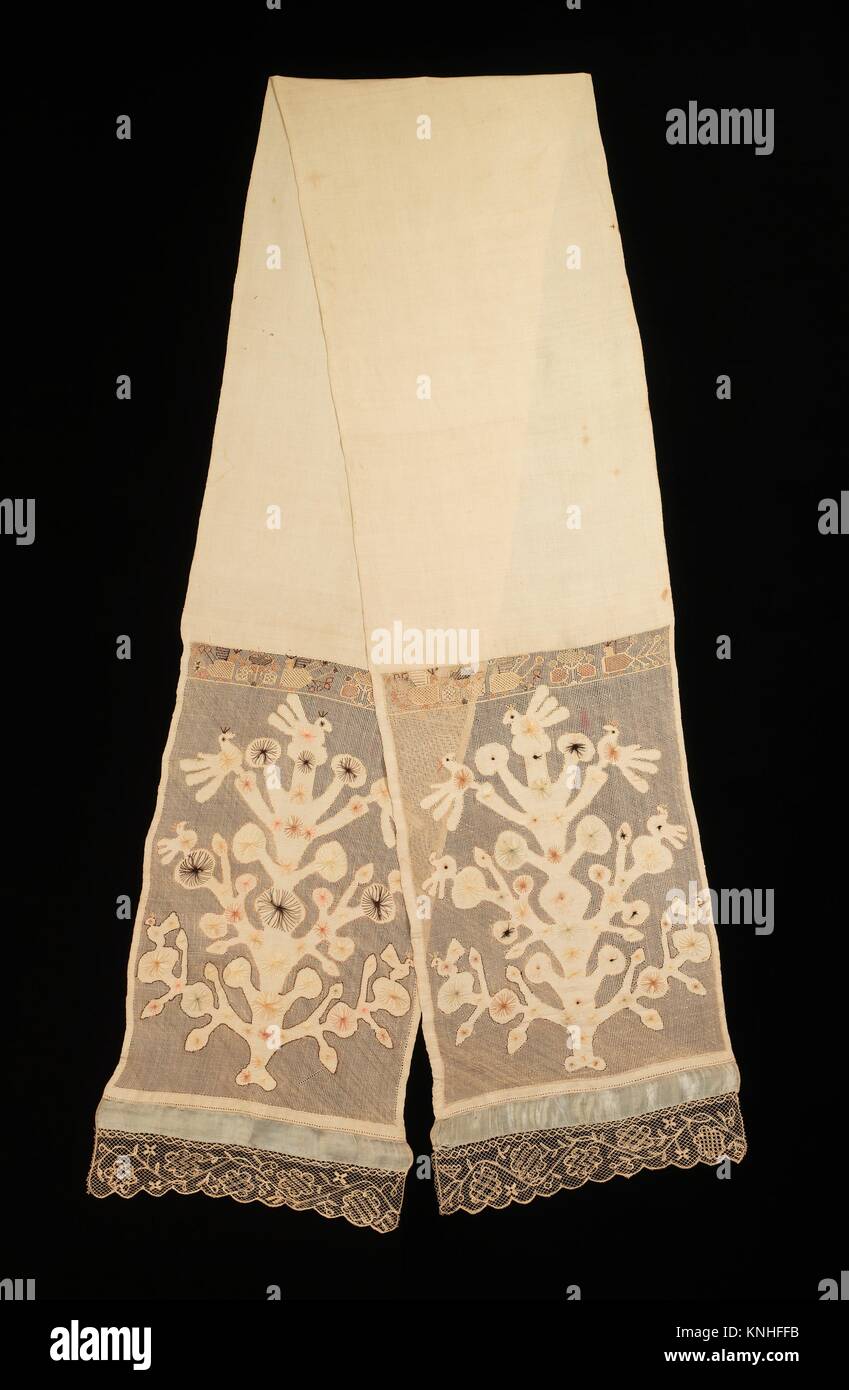 Toalla. Fecha: 1780-1820; cultura: ruso; media: el lino, la seda;  Dimensiones: 15 x 108. (38.1 x 274.3 cm); clasificaciones: Textiles-Laces  Fotografía de stock - Alamy