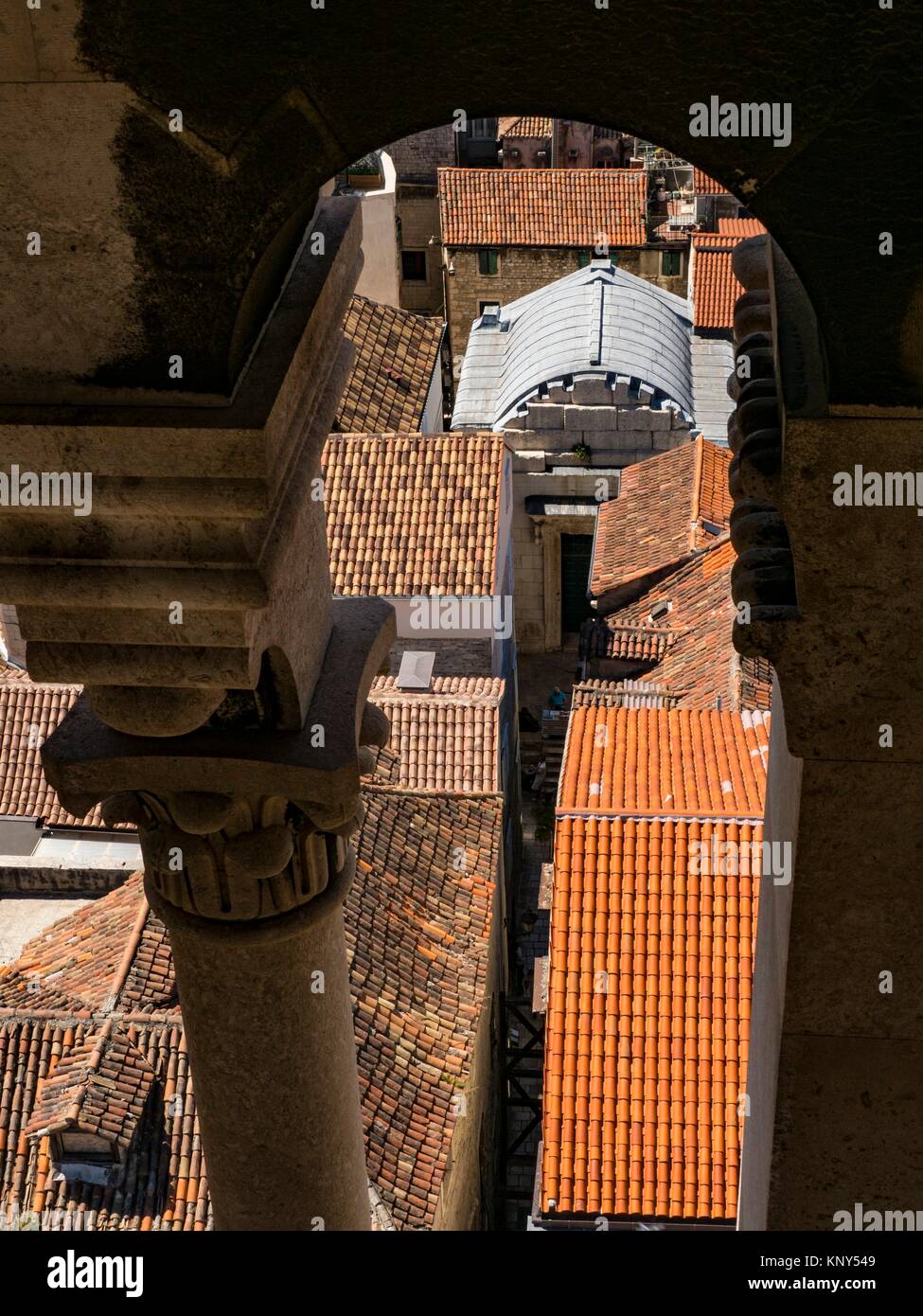 Split Croacia Campanario Vista. Foto de stock