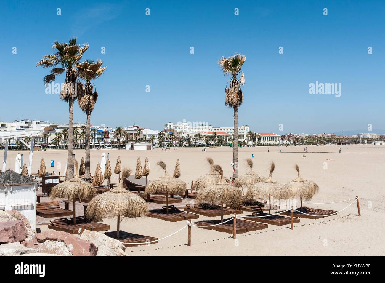 Las arenas beach valencia fotografías e imágenes de alta resolución - Alamy