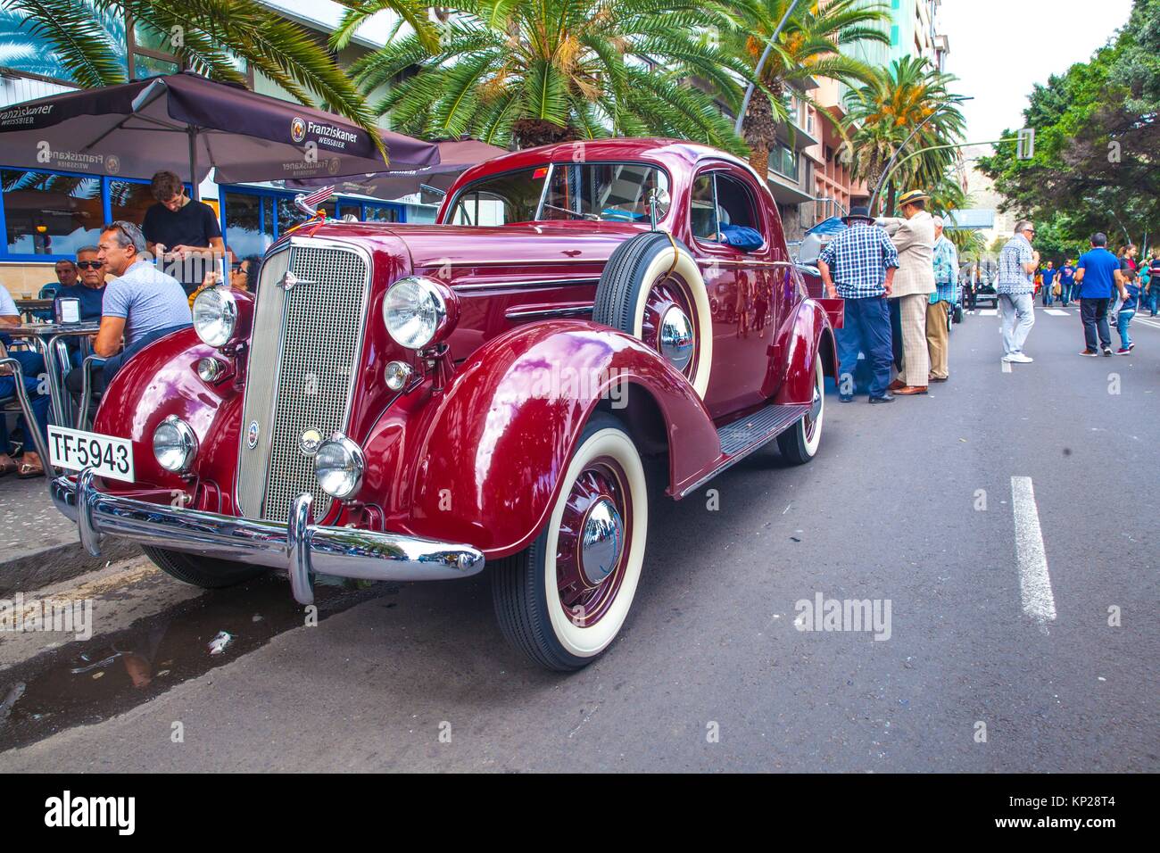 Exhibición de coches antiguos en la ciudad de Santa Cruz de Tenerife Foto de stock