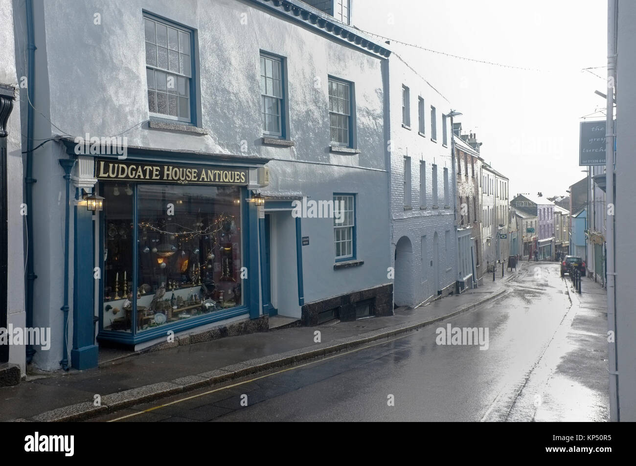 Wet Falmouth, calle vacía. Foto de stock