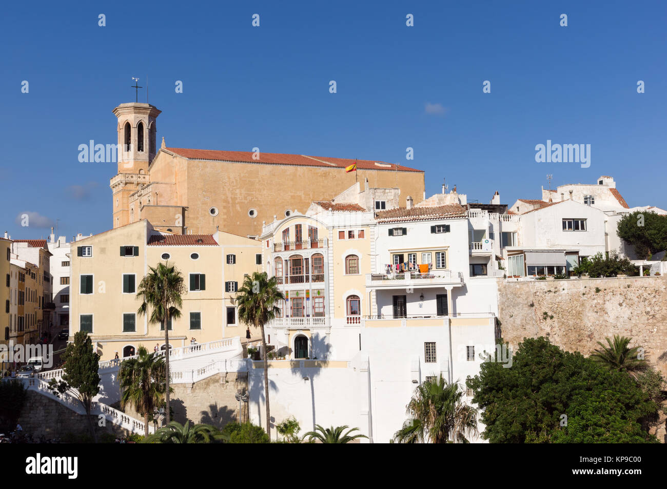 Iglesia de Santa Maria en el centro histórico de la ciudad de Mahón, Menorca, Islas Baleares, España Foto de stock