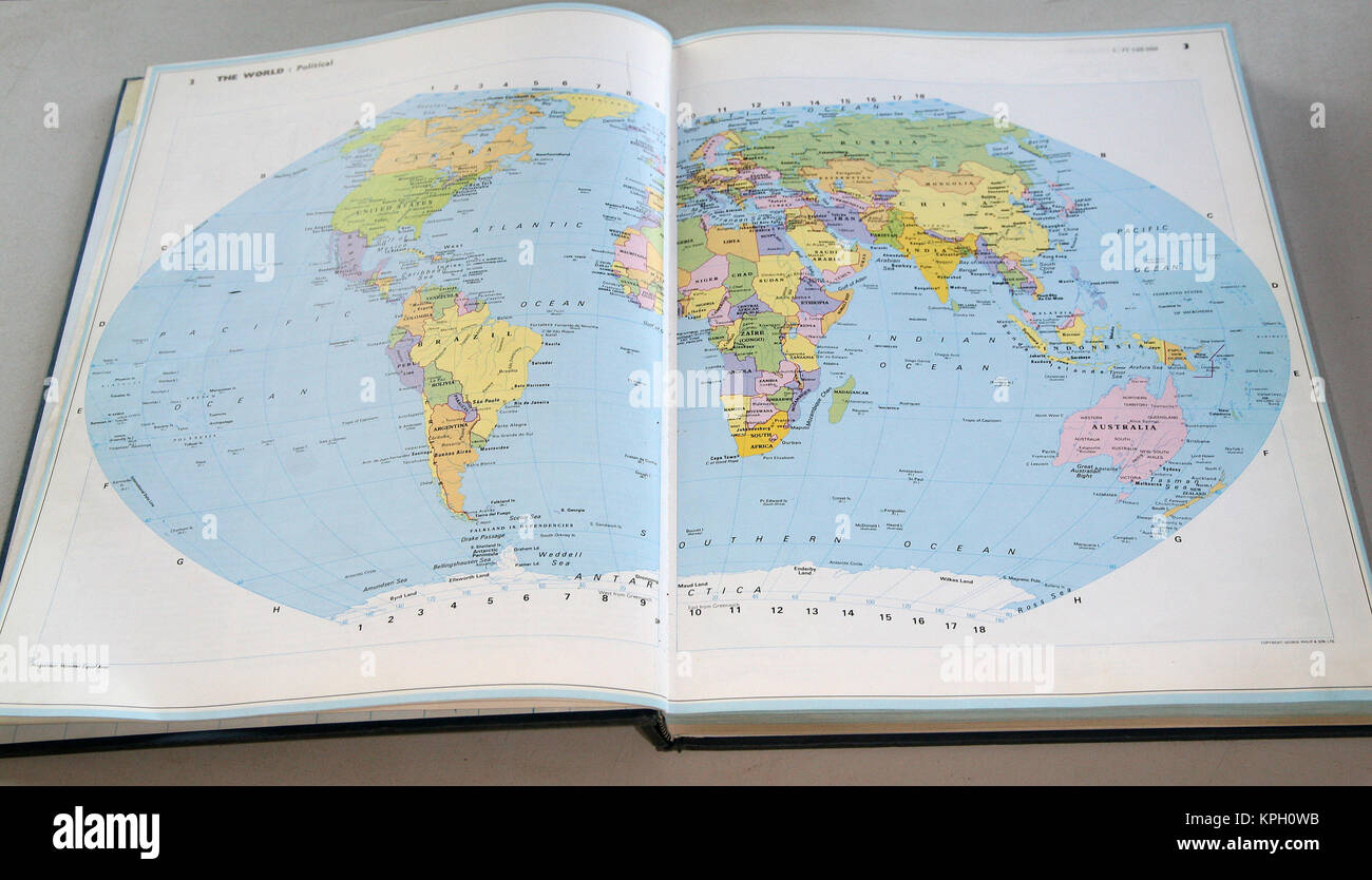 Atlas Mundial concisa page2 y 3 en todo el mundo, Sudáfrica. Foto de stock