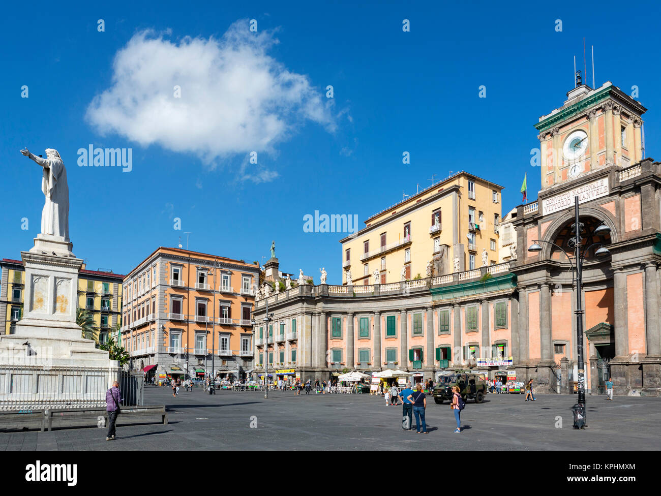 Convitto Nazionale Vittorio Emanuele II, en el centro histórico, la Piazza Dante, Nápoles, Italia Foto de stock