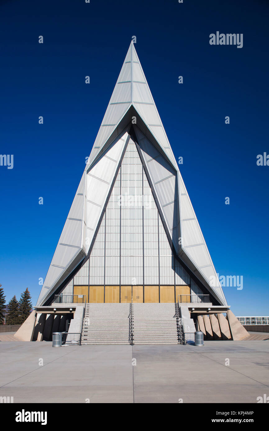 Ee.Uu., Colorado, Colorado Springs, Academia de la Fuerza Aérea de los Estados Unidos, la Capilla Cadete, exterior Foto de stock