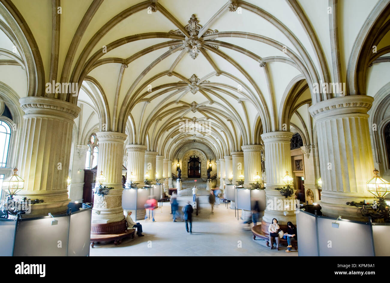 Hamburgo, uno de los más bellos y populares destinos turísticos en el mundo. El Ayuntamiento de Hamburgo es la sede del parlamento europeo Foto de stock