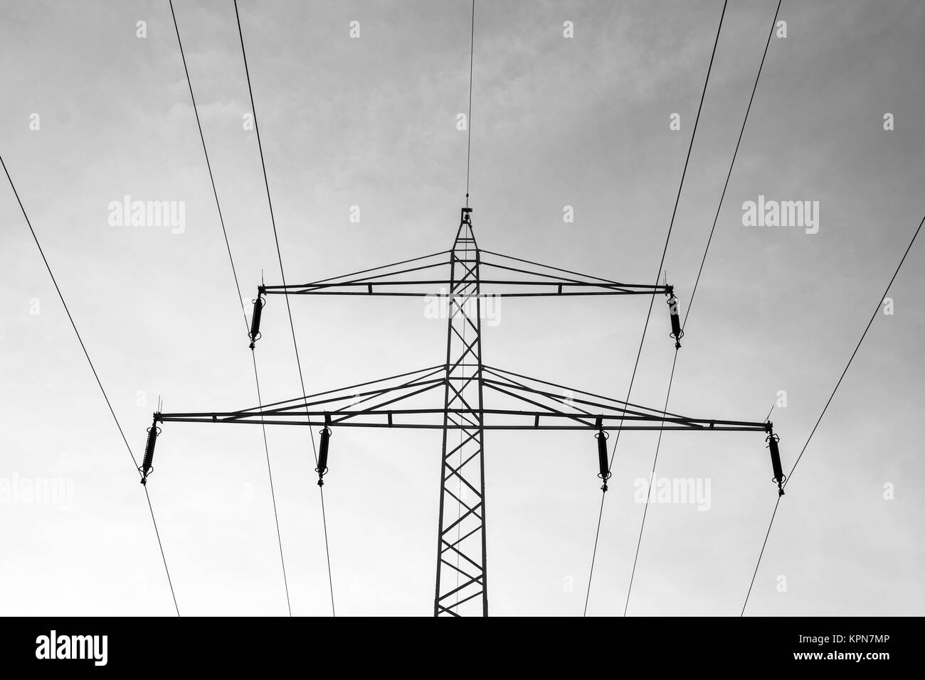 Power Tower,concepto blanco y negro Foto de stock